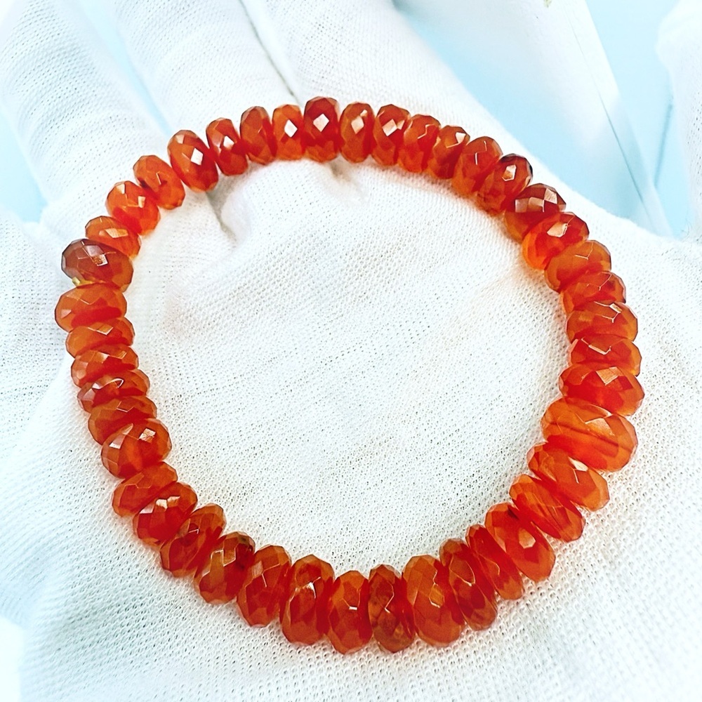 Elegant Orange Carnelian Beaded Bracelet! - Picture 1 of 5
